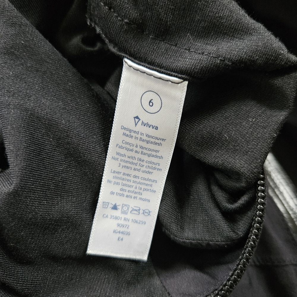 Ivivva Lululemon Girl's Black Raincoat Sz 6 - Picture 3 of 9